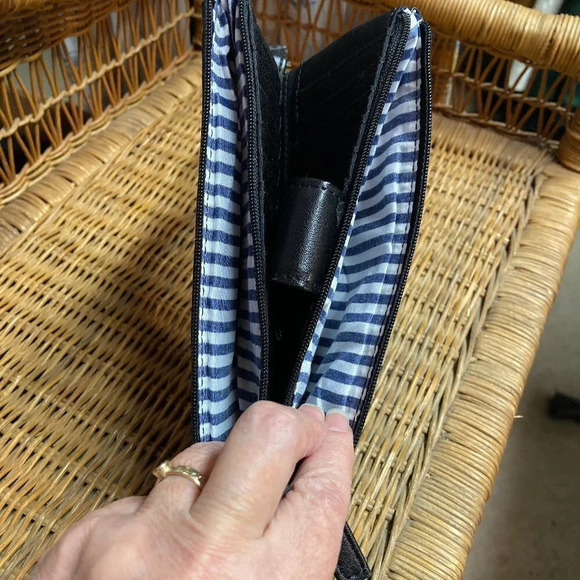 Nautica "Sail Twice" Black Wristlet Wallet RFID Protection, New with‎ Tags - Picture 4 of 9